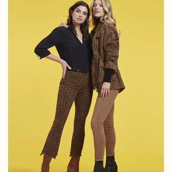 Bridget Crop High Rise Bootcut Jaguar Leopard Print Distressed Jean 26 - Picture 3 of 16